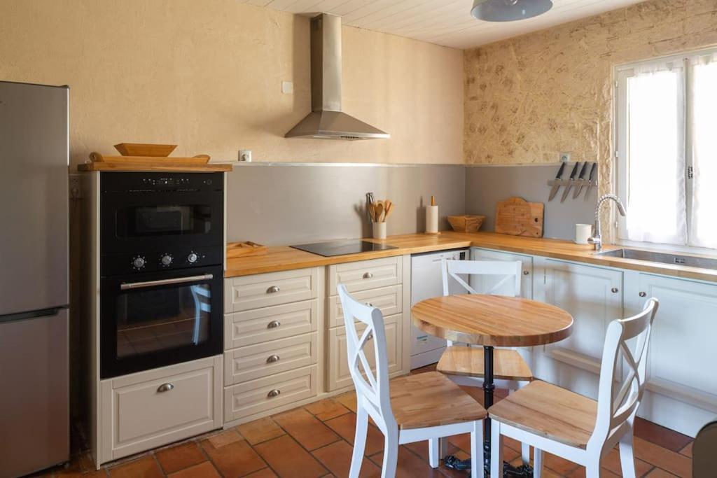 Le Mas de Peaudure au coeur de la Camargue Arles Extérieur photo