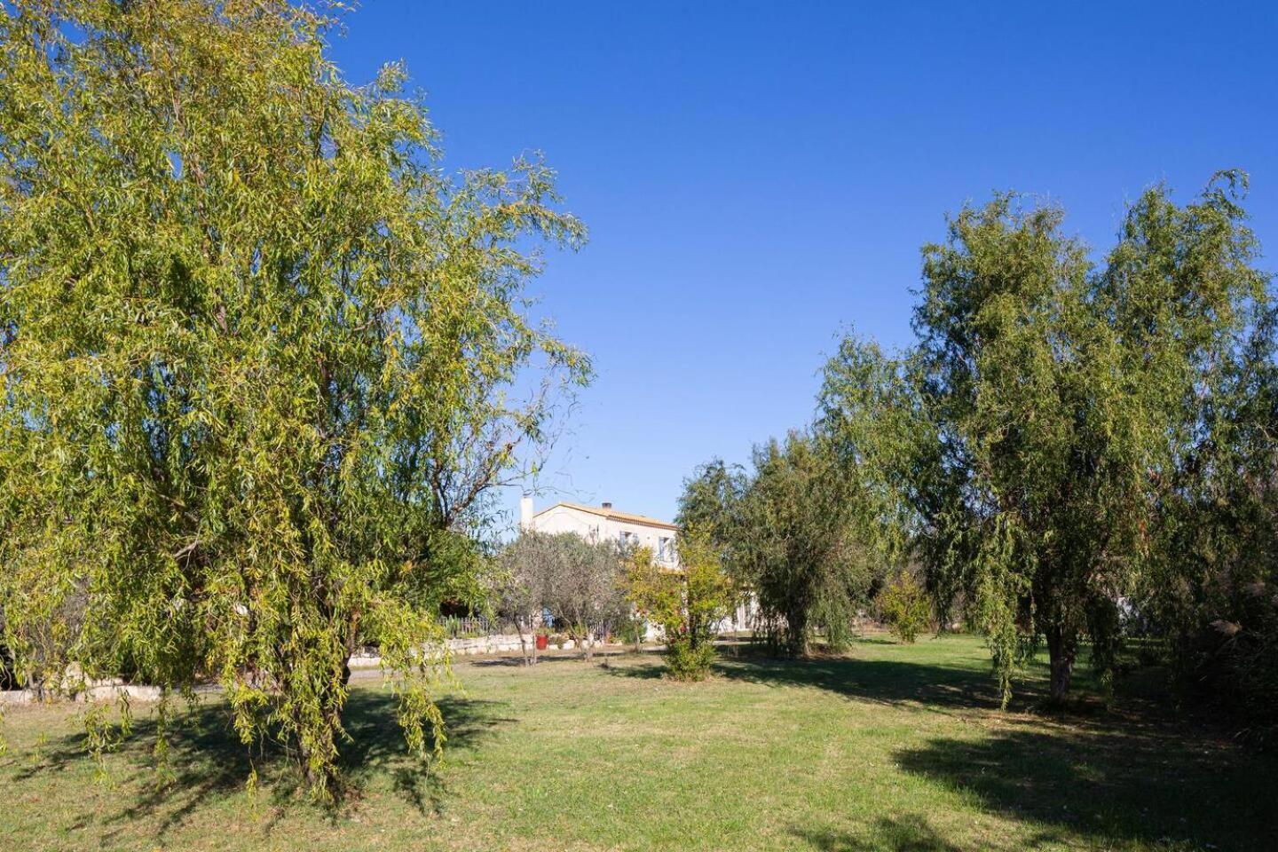Le Mas de Peaudure au coeur de la Camargue Arles Extérieur photo